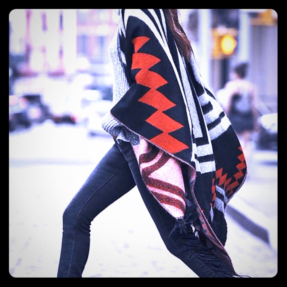 Express Houndstooth Blanket Scarf